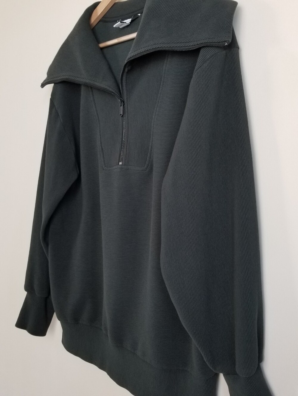 Athleta Ottoman 1/4 Zip Ribbed Knit Sweatshirt Size Small Roomy Fit - Picture 3 of 7